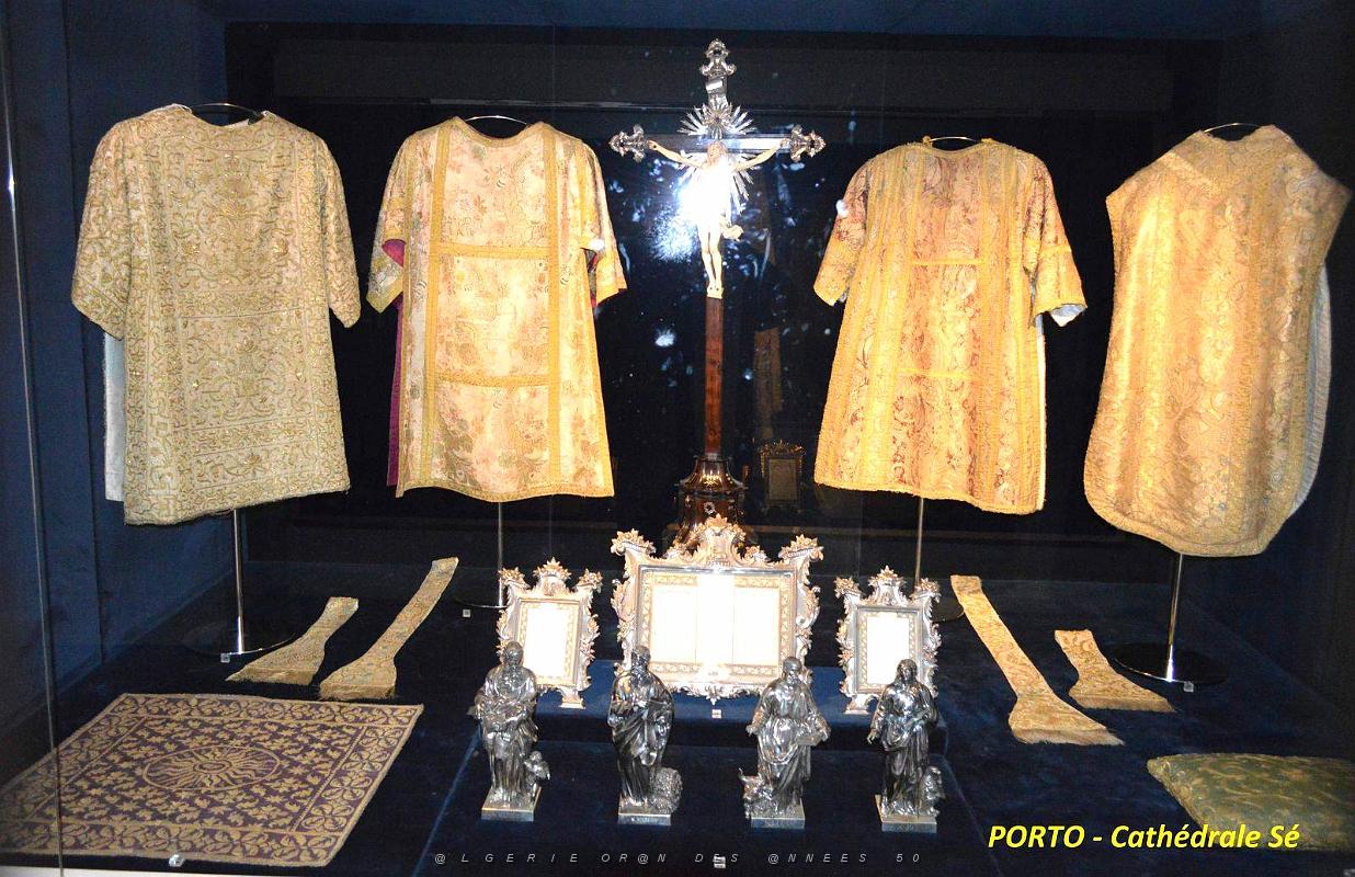 1711- Porto- Cathedrale.jpg